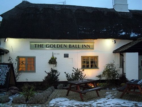 Golden Ball Hotel Elsworth المظهر الخارجي الصورة
